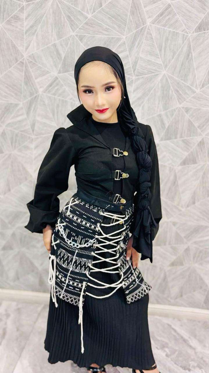 RISNA LINDA